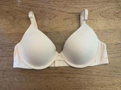 PINK Victoria's Secret Marzipan Script 32B Wear Everywhere T-Shirt Lined Bra VS