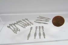 Dollhouse Miniature Silverware Set 16 Pieces Metal IM65175