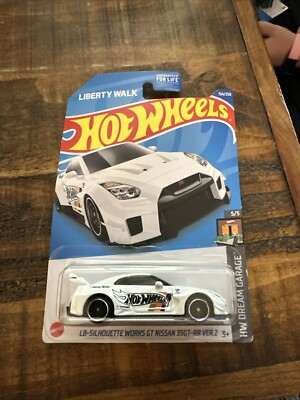 Hot Wheels LB-Silhouette Works GT Nissan 35GT-RR Ver.2 GTR R35