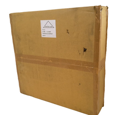 startech.com 19'' 2U Server Rack Shelf - Universal Rack Mount CABSHELFHD open box