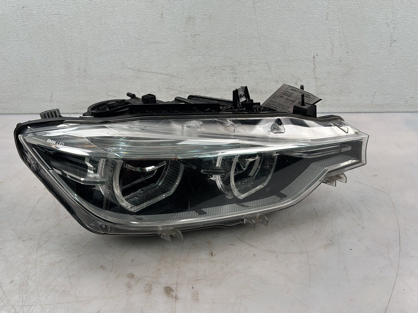 2016-2019 BMW 3 Series F30 320i 340i 330i Front Right LED Headlight Assembly OEM
