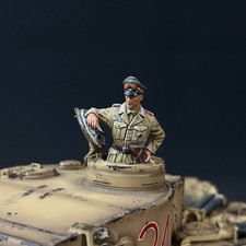 WAR PARK MINIATURES 1:30 WW2 GERMAN AK022 D.A.K. AFRIKA KORPS TIGER TANK OFFICER
