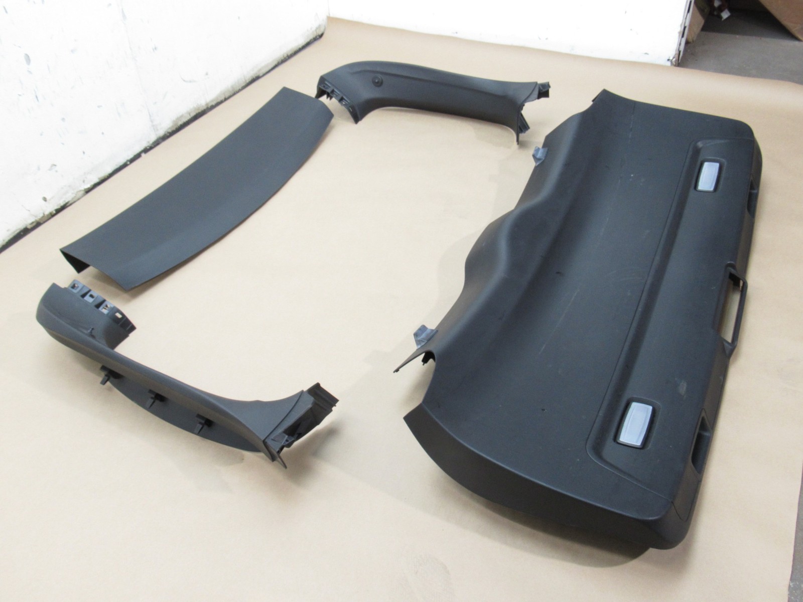 Maserati Levante 2017 Trunk Lid Tailgate Trim Panel Cover Set 4 PCS 16-24 *:Y
