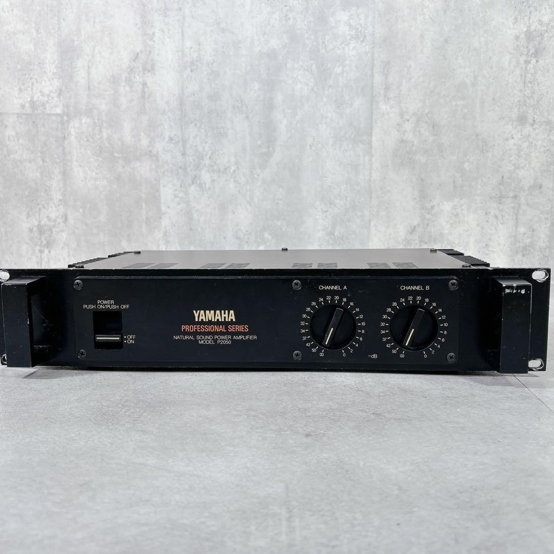 ステレオ パワーアンプ YAMAHA P2050 PROFESSIONAL YAMAHA P2050 Natural Sound Power Amplifier Color Black Main Unit