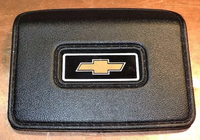 Cubierta de bocina del volante para camioneta Chevrolet GMC Blazer Suburban 1978-1988 nuevo de fabricante original Foto 3 de 3