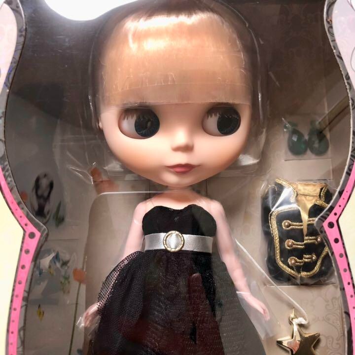 Takara Tomy - ☆CWC限定☆アルティメットツアー Blythe No.04 Momolita CWC Limited Exclusive Ultimate Tour Neo Blythe Doll