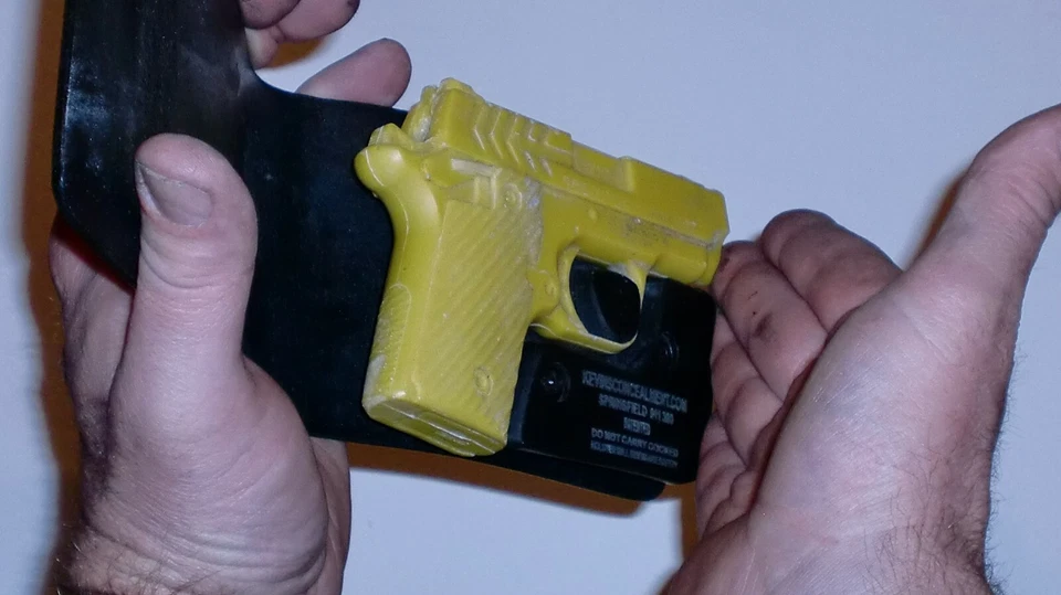 Kevin's Wallet/Pocket Holster - Springfield 911 380/9mm - Image 4 of 4