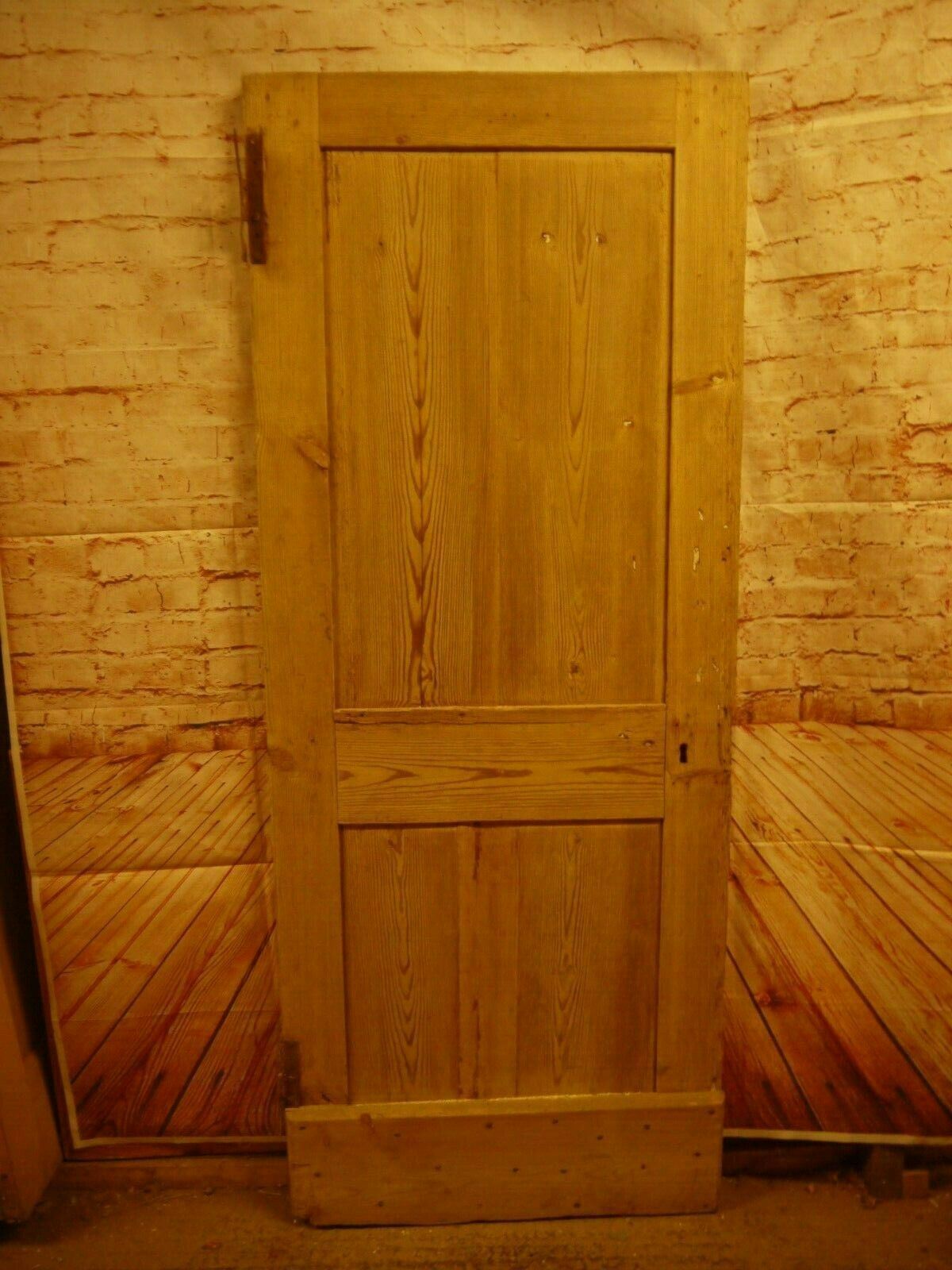 CXL11d (28 x 69 3/4) Victorian / Edwardian reclaimed old pine cupboard