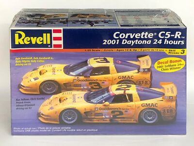 Revell 2376 1/25 Scale Corvette C5-R 2001 Daytona 24hrs Plastic