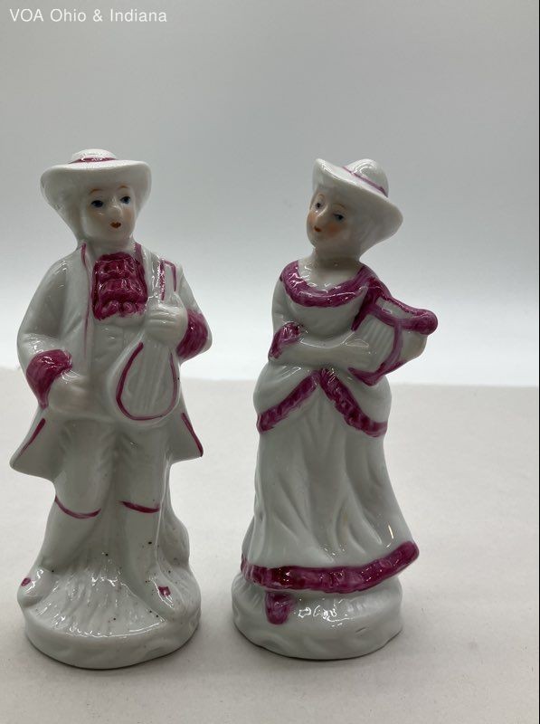 Porcelain Figurine Lot Musical Couple 2 Piece Man Woman White Magenta Vintage