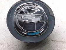 ESCALADE  2015 Center Cap (Wheel) 846868