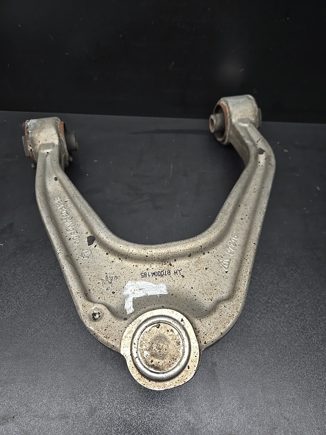 2014 - 2024 MASERATI QUATTROPORTE FRONT LEFT UPPER CONTROL ARM OEM 06700041850