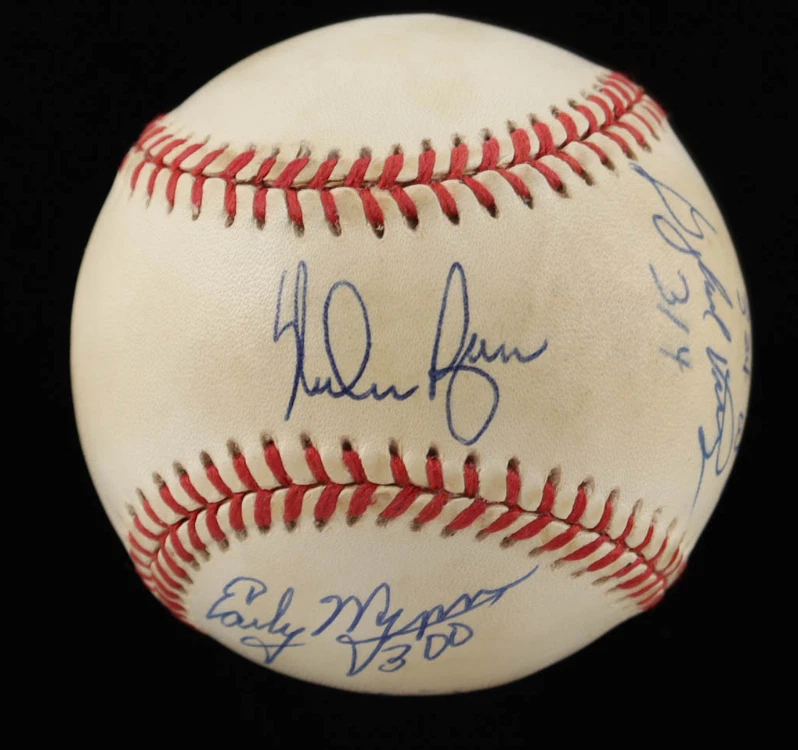 300-win club signed baseball w/6 Ryan, Wynn, Niekro, Sutton, Perry, Spahn PSA - Image 2 of 4