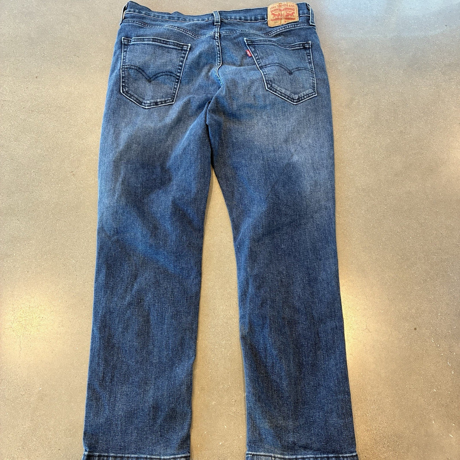 Levi’s 541 Athletic Taper Jeans Men’s 34x30 Light Wash Denim Stretch Classic Fit