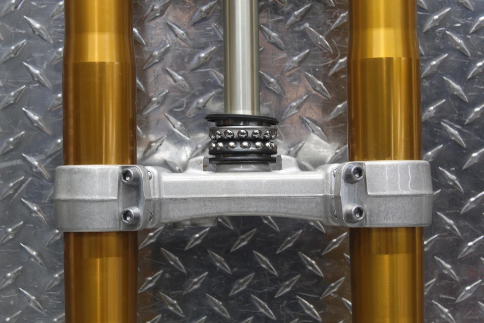 2007 TRIUMPH DAYTONA 675 FRONT END - Image 3 of 4