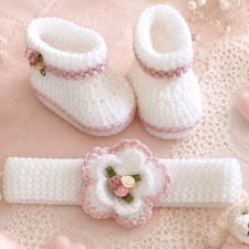 Handmade Crochet Baby Set  Hat Beanie Booties...