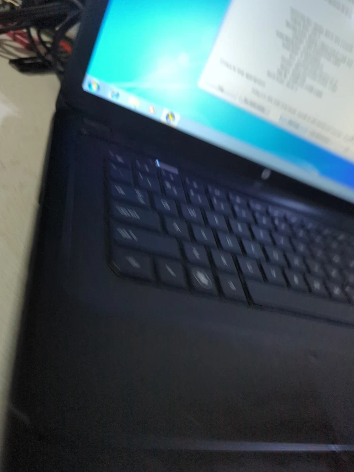 Ноутбук Hp 2000 (win твердотельный накопитель 7,90 ГБ, 4 ГБ Ram, процессор E-350, DVD, Wifi, веб-камера) - Изображение 4 из 4