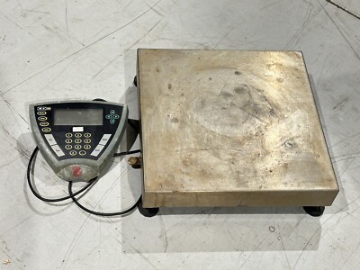 Ohaus CQ50L Champ Square Platform Scale w/ CD-33 Interface