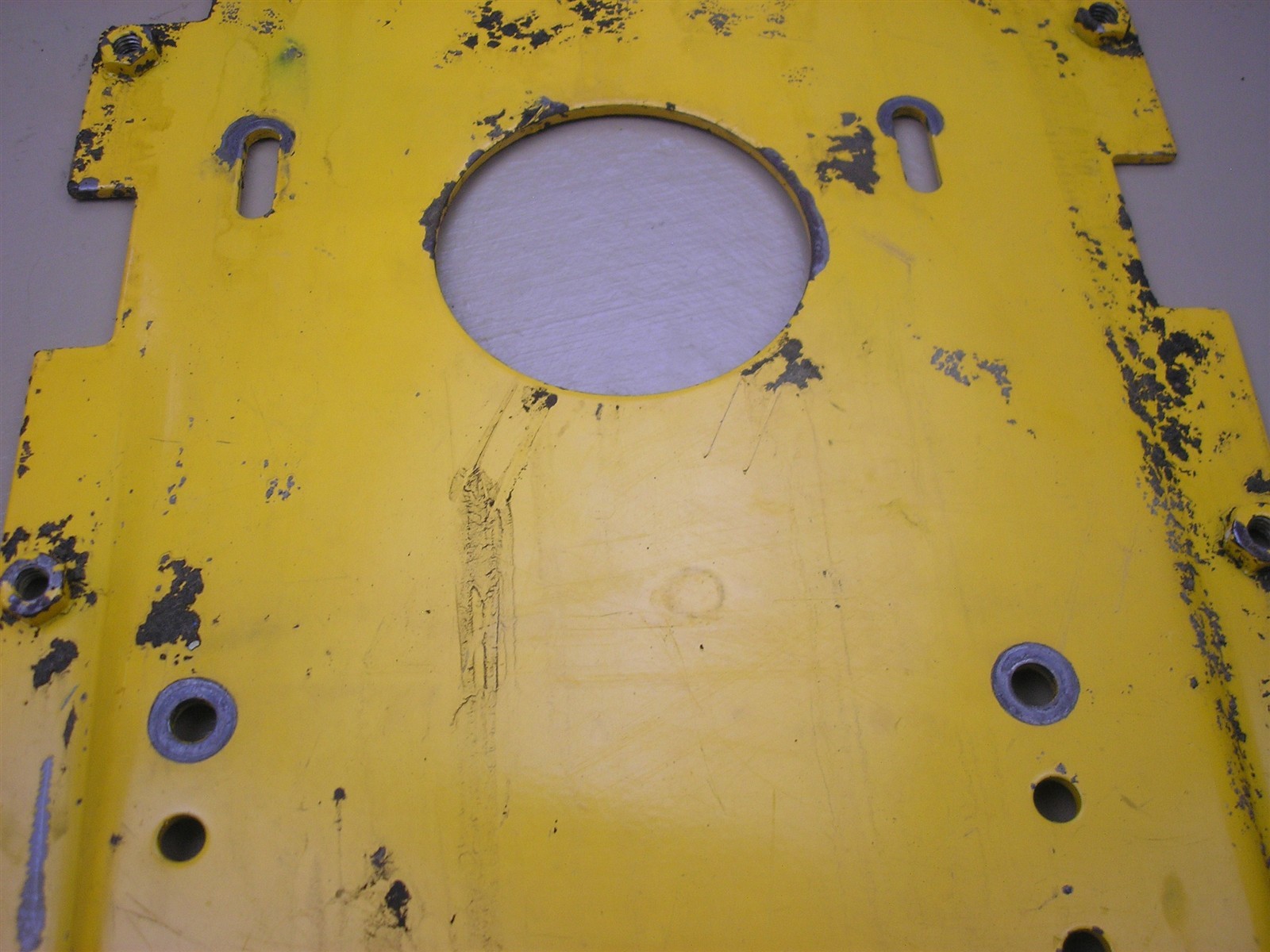 Metallic Plate Riveted Cub Cadet 1811 1806 682 782 1541 1710 1882 Tractor Engine Mount Plate ...
