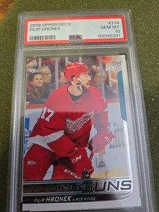 Filip Hronek 2018-19 Upper Deck Young Guns #214 PSA 10 GEM MINT RC Rookie