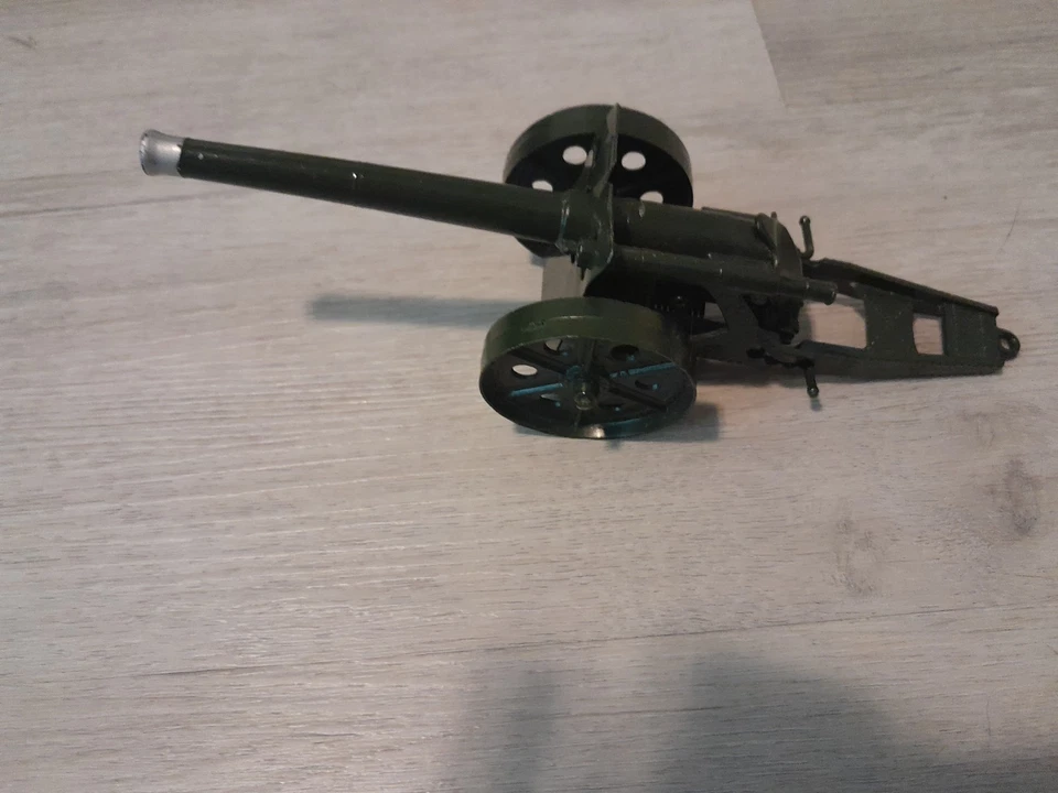 Cañón de juguete fundido a presión de colección Britains LTD. con resorte Foto 3 de 4