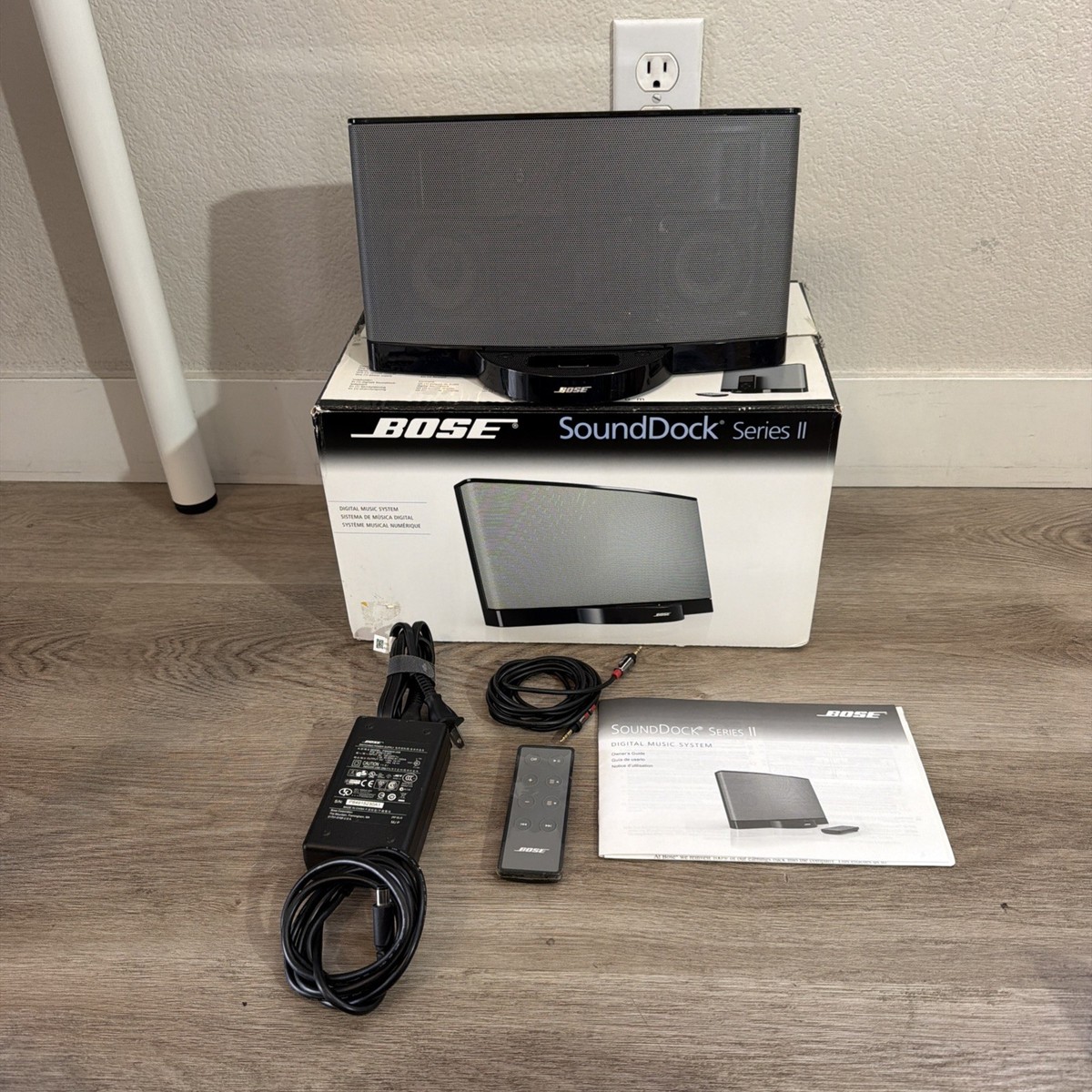 Bose SoundDock Series II Digital Music Speaker System iPod iPhone