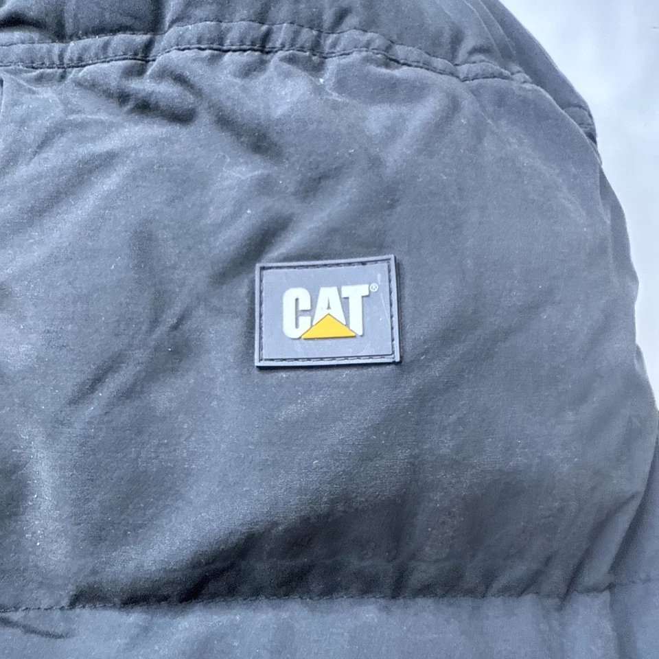 CAT MEN'S BLACK PUFFER VEST Men SIZE LARGE, WARM & HEAVY DUTY - Image 3 of 4