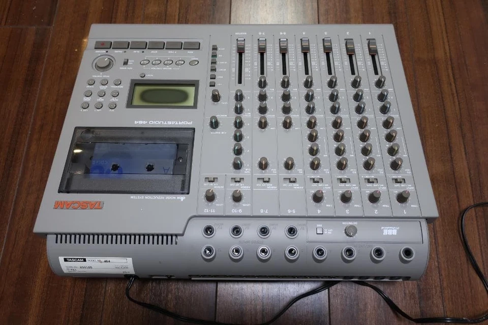 TASCAM PORTASTUDIO 464 Multi-track Recorder - Image 3 of 4