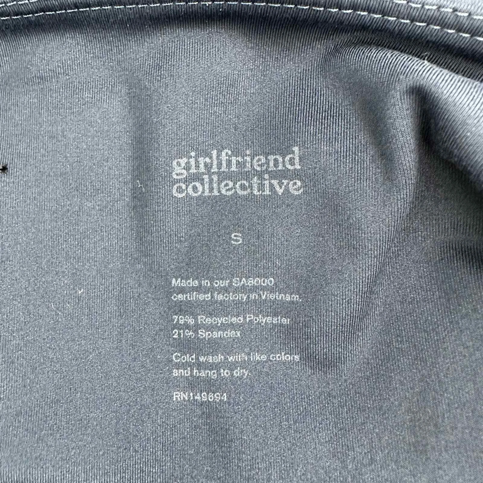 girlfriend-collective midnight compressive pocket leggings