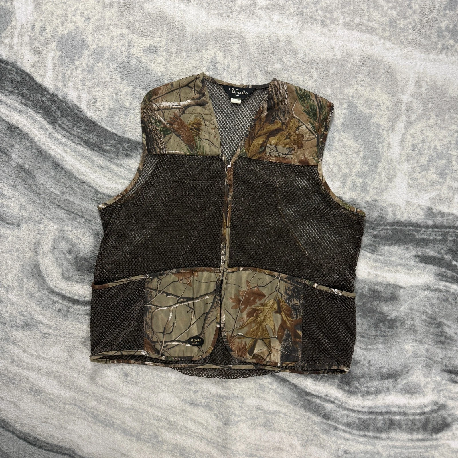 Vintage Walls Realtree 90s Khaki M/L Outdoors Hunting Vest Body Warmer Gilet