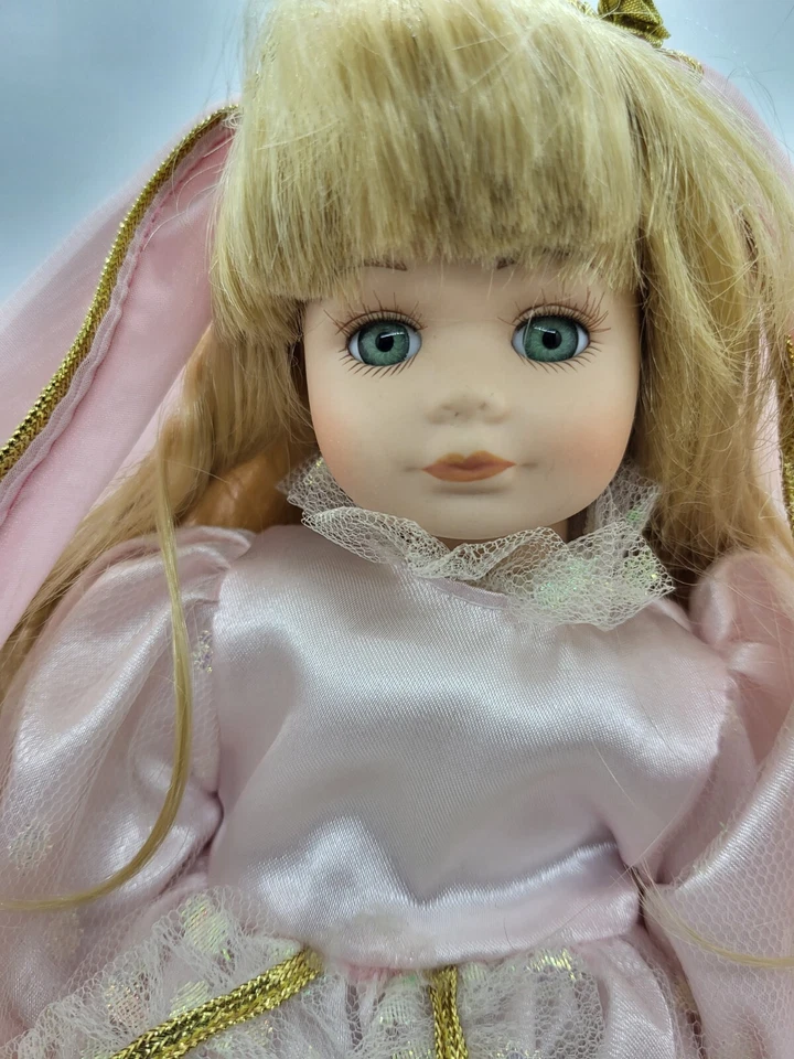 Muñeca de porcelana Bradley's original coleccionable de la Bella Durmiente de Beth llyssa 12" Foto 3 de 4