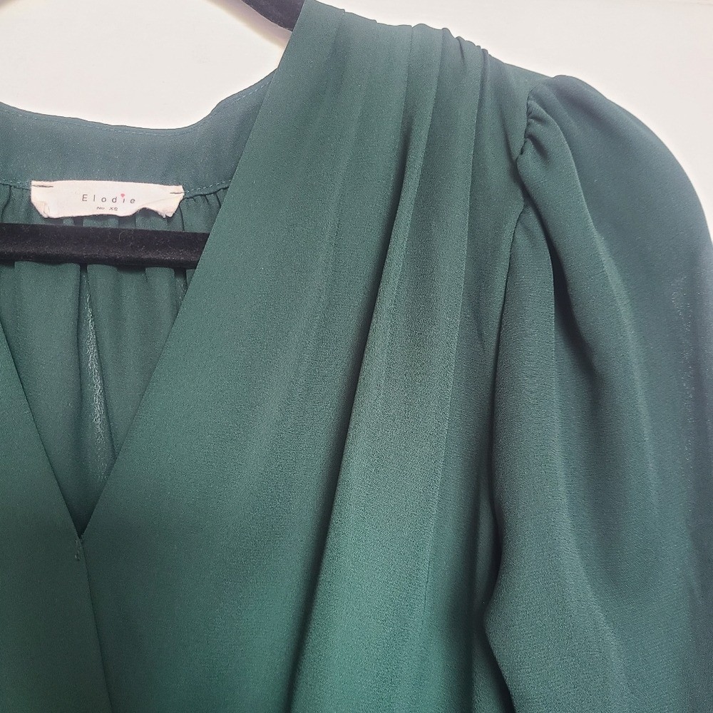 Elodie hunter green faux wrap blouse sz XS