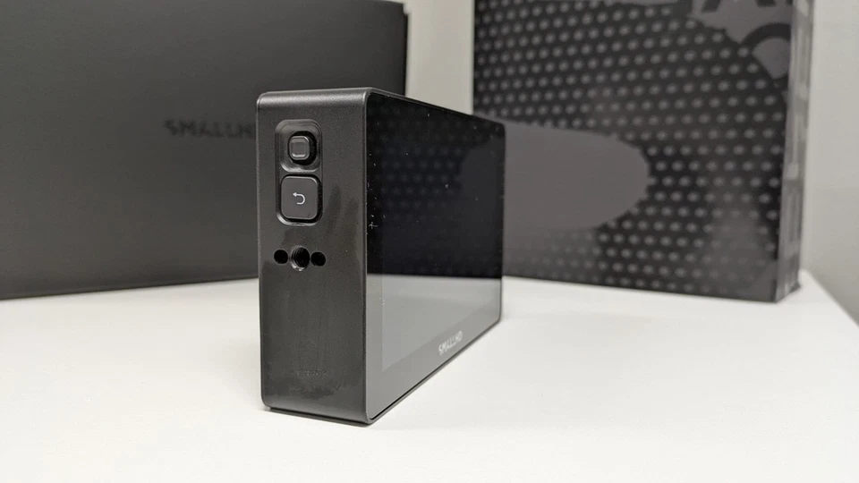 SmallHD Cine 5" LCD Monitor Excellent Condition Includes box - Image 4 of 4