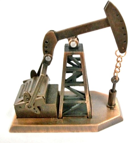 Sacapuntas coleccionable de metal fundido a presión Oil Derrick - Imagen 2 de 2