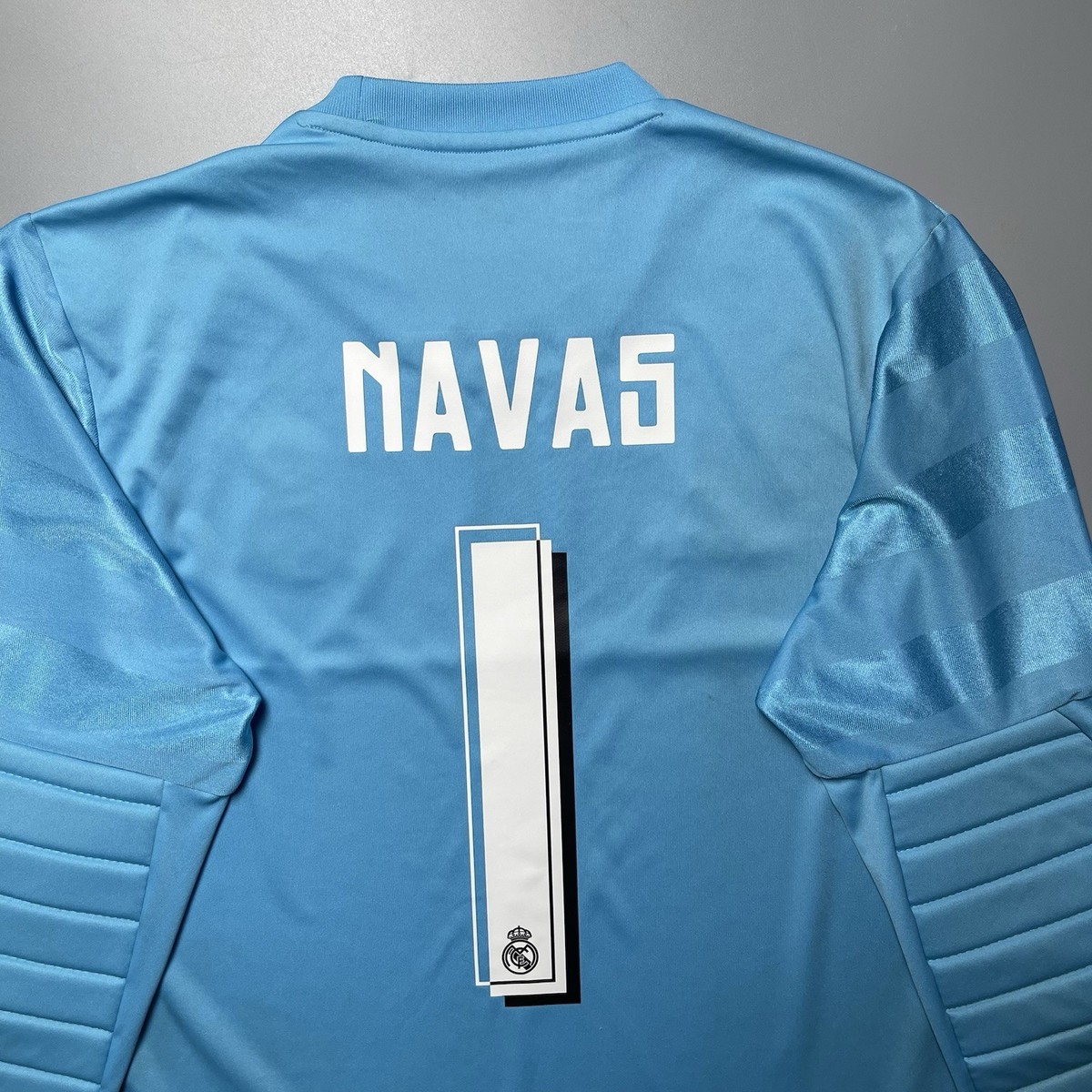 adidas Real Madrid 上下　Sサイズ　2019シーズン REAL MADRID ADIDAS 2015/2016 FOOTBALL SOCCER GK JERSEY #1 NAVAS