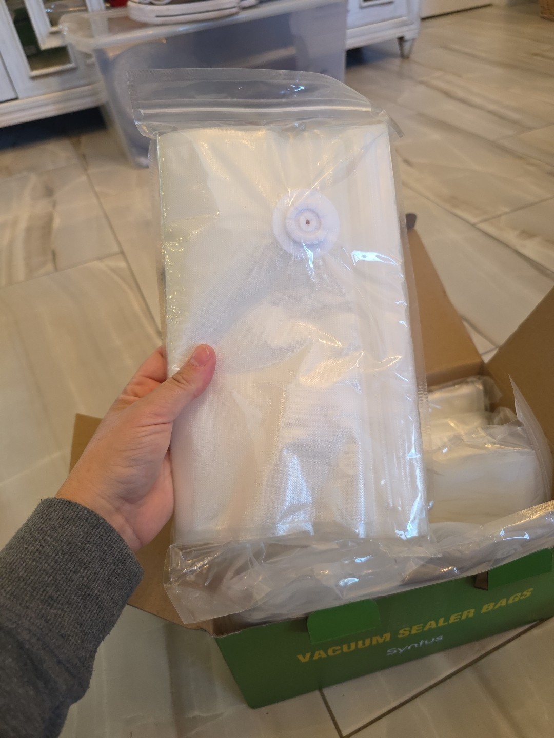 Syntus Vacuum Sealer Bags for Food, 60 Count Quart 8 x 10 10 x 13.8 11.8 x 14