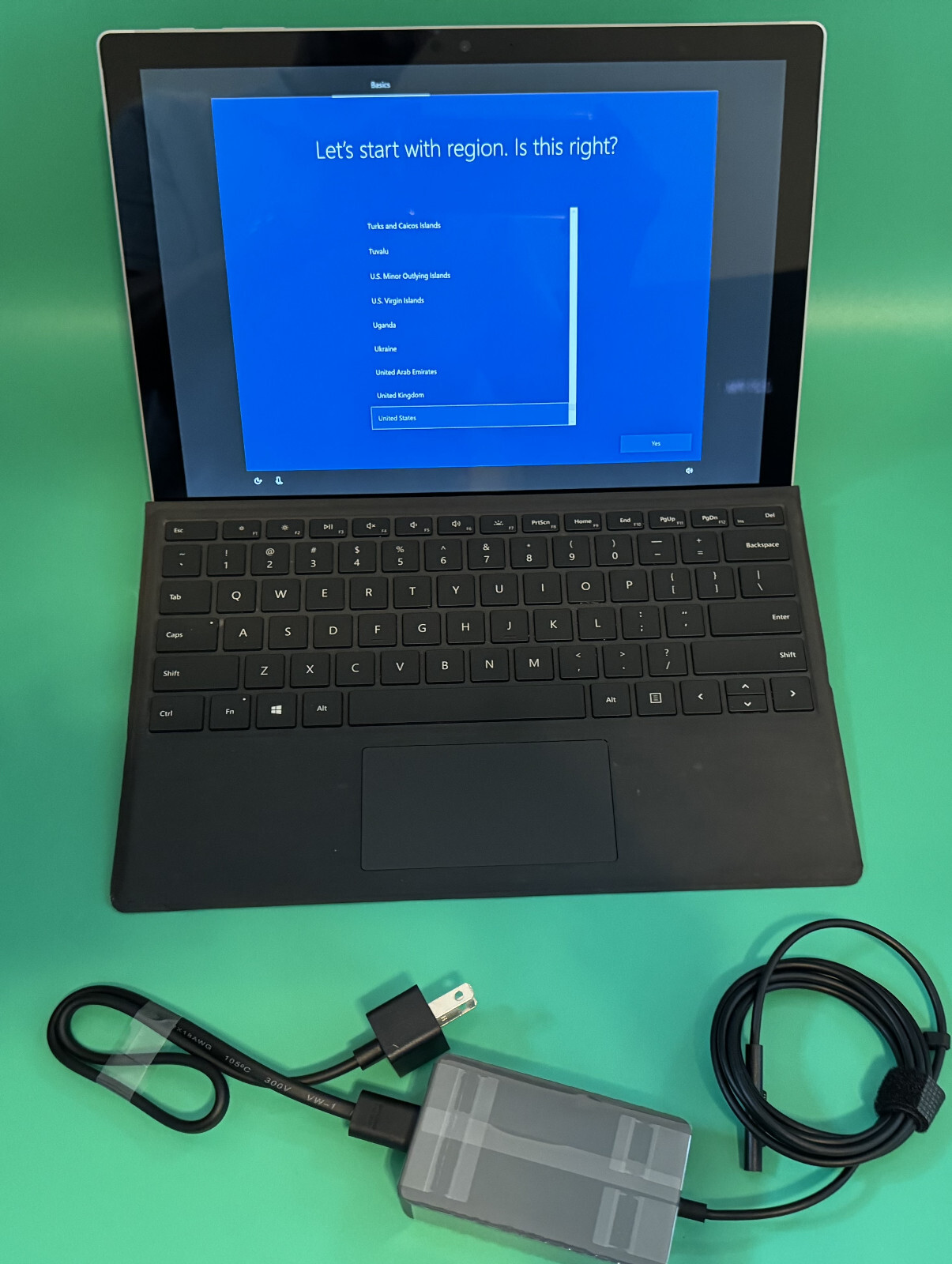 Microsoft Surface Pro 6 i5-8250U 1.6Ghz 256GB SSD 8GB Windows 10 