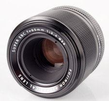 Fujifilm XF 60 mm f2.4 obiettivo macro attacco x