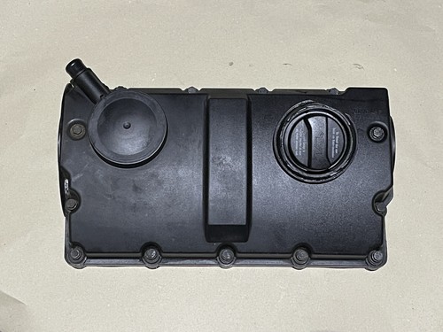 VW Passat Sharan 1.9 TDI Ventildeckel Zylinderkopfhaube 038103475M , 038103469P