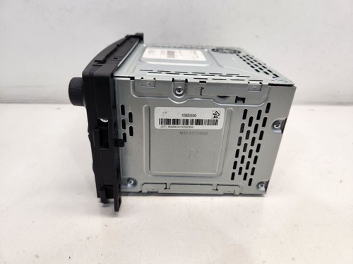 2006-07 Saturn Vue Radio Receiver AM-FM-CD (Option Code U1C) PN: 15850680 - Picture 6 of 12