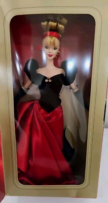 1998 Mattel Winter Splendor Barbie Doll #19357 Avon Exclusive Special Edition