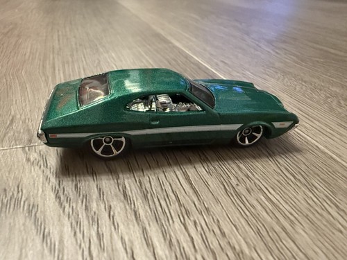 1972 Grand Torino Hot Wheels T9672 Die Cast 1:64 2010 Mattel Indonesia - 第 1/6 張圖片