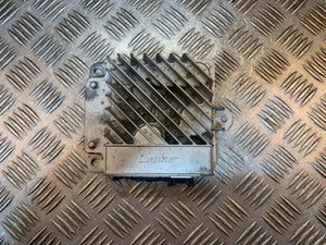 13-19 RENAULT CLIO MK4 BOSE VERSTÄRKER ECU STEUERGERÄT 280630487R