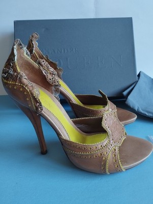 Alexander McQueen High Heels Sandalen Gr. 40 Leder, wenig getragen mit Karton 