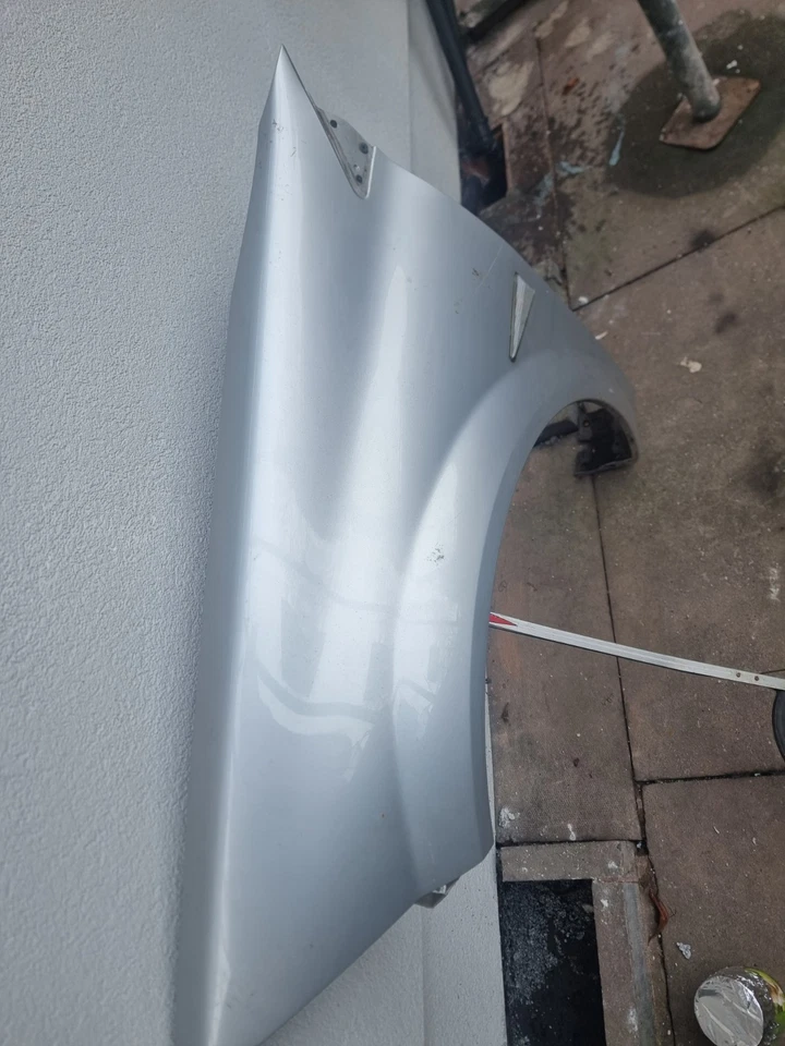  MK2 RENAULT MEGANE FRONT WING LH PASSENGER SIDE SILVER - Image 2 of 2