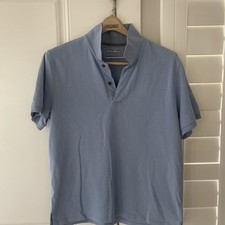 Men  s Eddie Bauer Polo Shirt. Size Large. Lightly Used In Blue.