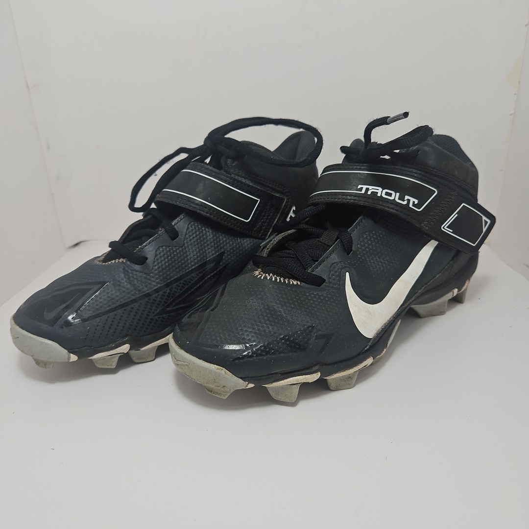 youth baseball cleats size 4.5