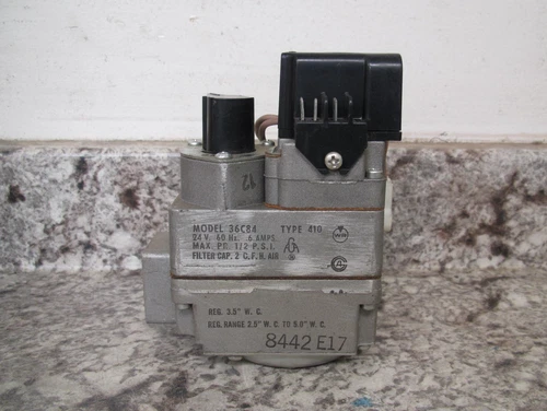 White-Rodgers 36C84-410 3/4" x 3/4" 24V Furnace Gas Valve Used Free Shipping