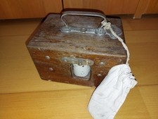 Stary jundes gołębi zegarek - drewniany zegarek konstatorowy - gołębie pocztowe - gołębie, zadbane