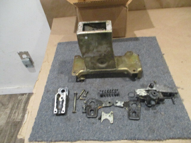 Ferrari 348 - Shifter Box Housing With Miscellaneous Parts - P/N 139777